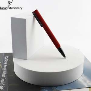 Bolígrafos de Lujo con Logotipo Personalizado, Punta de 1.0 mm, Cuerpo Metálico Clásico de Alta Calidad con Tinta Negra, Regalo con Temática Deportiva - Product Image 4