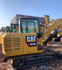 รถขุดตีนตะขาบขนาดเล็ก CAT 305.5E มือสอง น้ำหนัก 5.5 ตัน ยี่ห้อ Caterpillar ระบบไฮดรอลิกแท้ เหมาะสำหรับงานก่อสร้างในเขตเทศบาลและสวน - Product Image 1