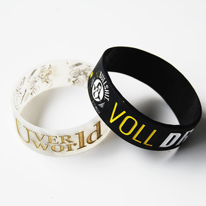 Pulsera de silicona luminosa impresa en blanco y negro con logotipo personalizado, pulseras promocionales de pequeño regalo con letras personalizadas - Product Image 4