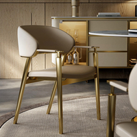 Fauteuil design moderne en acier inoxydable avec cadre en cuir microfibre et dossier pour salle à manger d'hôtel, fauteuil doré de luxe