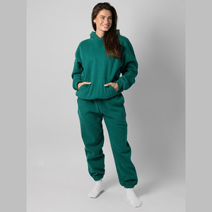 Tuta da Jogging Personalizzata per <span class=keywords><strong>Donna</strong></span> in Cotone e Poliestere <span class=keywords><strong>Oversize</strong></span> con Felpa con Cappuccio e Logo Ricamato, Taglia Unica Unisex - Product Image 2