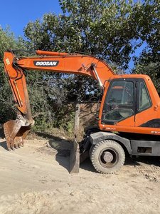 Excavatrice sur roues d'occasion Doosan DH210W-7 d'origine coréenne, modèle 2018, 21 tonnes, moteur PLC, équipement de construction à vendre - Product Image 6