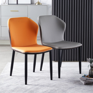 <span class=keywords><strong>Sedie</strong></span> da Pranzo Ergonomiche con Imbottitura in Schiuma ad Alta Densità, Schienale Confortevole, Rivestimento in <span class=keywords><strong>Ecopelle</strong></span> e Gambe in Metallo - Product Image 5
