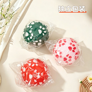 Nuevo juguete para mascotas, pelota con estampado de huellas de 7 cm, juguete navideño con estampado de huellas, pelota de vinilo con sonido para limpiar los dientes, juguete para perros - Product Image 4