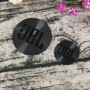 Bouton en aluminium anodisé grain CD brillant personnalisé avec logo pour écouteurs Bluetooth, haut-parleurs et interrupteurs - Product Image 3