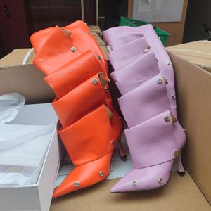 Nouvelles bottes western pour femmes, couleur unie, talon fin, décorées de clous, largeurs de mollets variées - Product Image 1