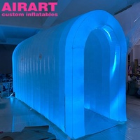 Blanc tissu Ignifuge Léger De Tunnel Gonflable Avec Bande LED Pour La Décoration De Boîte De Nuit