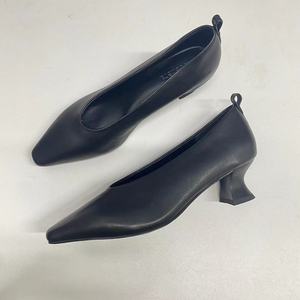 Chaussures habillées pour femme en cuir de vachette pleine fleur avec semelle intérieure en peau de mouton, talon chaton de 5 cm, escarpins pour réunions d'affaires, chaussures de bureau pour femme, personnalisation du logo, usine - Product Image 2