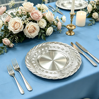 Assiette de Présentation Ronde en Plastique de Luxe Durable, Motif Personnalisable, Fourniture Directe Usine pour Fêtes, Dîners d'Affaires, Mariages et Décoration de Table