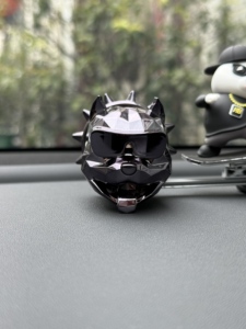Phổ Biến Nhất Nước Hoa Sang Trọng Clip Bulldog Xe Máy Lọc Không Khí & Khuếch Tán Môi Trường Xung Quanh Ánh Sáng Thời Trang Xe Nước Hoa Chủ Món Quà Sang Trọng - Product Image 4