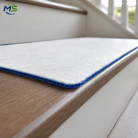 Panneau de protection d'escalier en nid d'abeille en PP durable et réutilisable avec revêtement en feutre pour la construction