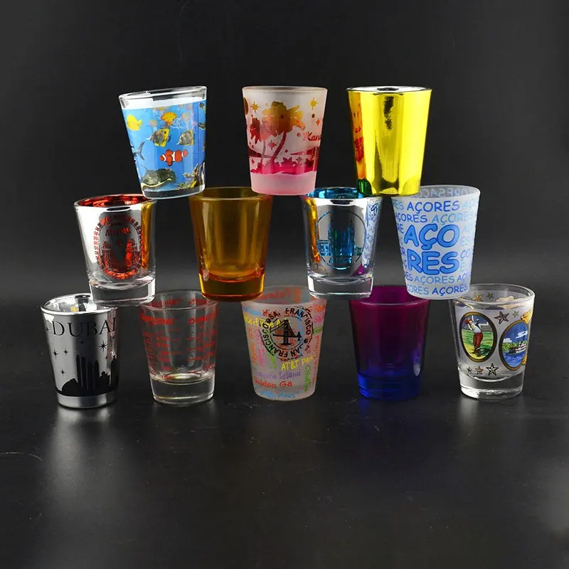 Vendita calda 50ml 2 oz vodka glass cup shot glass mug lavabile in lavastoviglie stampa personalizzata bicchieri bar cups
