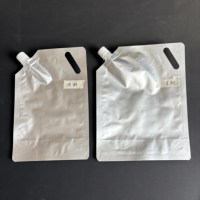 Fabricant de pochettes à bec verseur incliné, sacs d'emballage alimentaire liquide en aluminium à fond plat 1L 2L, fournisseur de bouchons à vis sur mesure OEM
