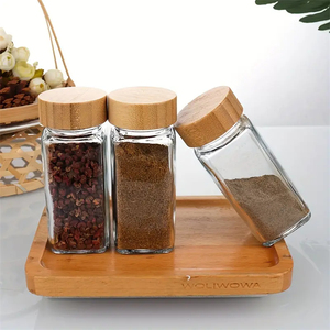 Vente en gros d'étiquettes de pots à épices de 4oz Récipients de cuisine autocollants Pots à épices en verre carrés de 120ml avec couvercles en bambou - Product Image 5