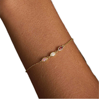 Bracelet personnalisé classique en acier inoxydable avec zircon pierre de naissance et motif feuille, cadeau de mariage et d'anniversaire pour femme