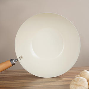 Cerámica blanca martillada a mano estilo chino antiadherente <span class=keywords><strong>Wok</strong></span> mango de madera tapa de vidrio sartén de hierro para estufa de Gas utensilios de cocina - Product Image 6
