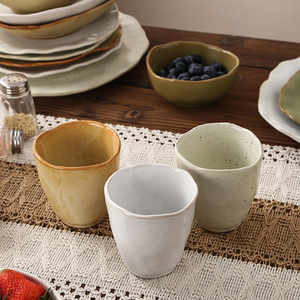 Service de vaisselle en céramique <span class=keywords><strong>vintage</strong></span> avec assiettes à bords ondulés, bols, tasses, vert menthe beige gaufré mat pour restaurant et café à la maison - Product Image 6