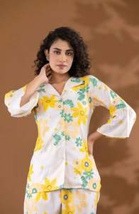 Conjunto de Ropa de Diseño Inspirado en lo Occidental para Mujer, Conjunto de Ropa Occidental Moderno, Conjunto de Ropa Occidental Cómodo e Informal - Product Image 2