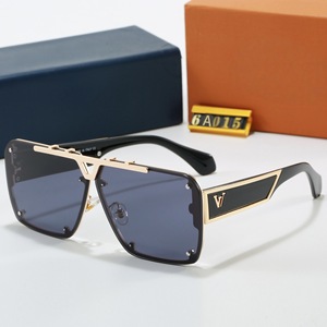 Nuevas gafas de sol cuadradas de moda, gafas de sol retro con tachuelas de estilo urbano, venta al por mayor transfronteriza. - Product Image 4