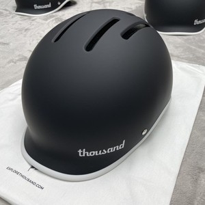 Casco Deportivo Protector Thousand Helmet Mate Teal, Talla Mediana para Adultos - Product Image 2
