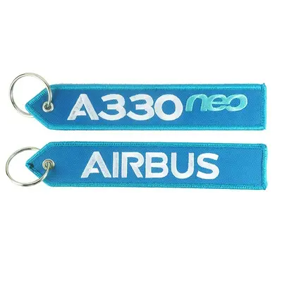 Airbus A350นักบินที่กำหนดเองเย็บปักถักร้อยพวงกุญแจที่กำหนดเองผ้าสองด้านเที่ยวบินปักพวงกุญแจ
