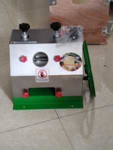 Machine à jus de canne à sucre manuelle professionnelle 04 rouleaux - Product Image 2