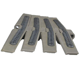 823 Single Hinge Magnetic Turning Sideflex Run Top Rubber <b>Chain</b> - Product Image 1