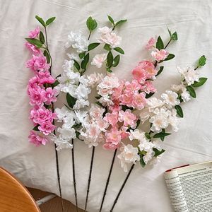 กิ่งซากุระประดิษฐ์ยาสุโนบุ สีชมพูขาว สำหรับตกแต่งงานแต่งงานและบ้าน 2 กิ่ง - Product Image 1