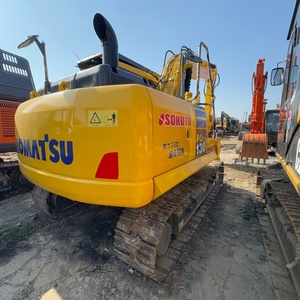Excavatrice d'occasion Komatsu PC130 de 13 tonnes, 90 % neuve, d'origine japonaise, pour projets municipaux, excavatrice hydraulique sur chenilles - Product Image 2