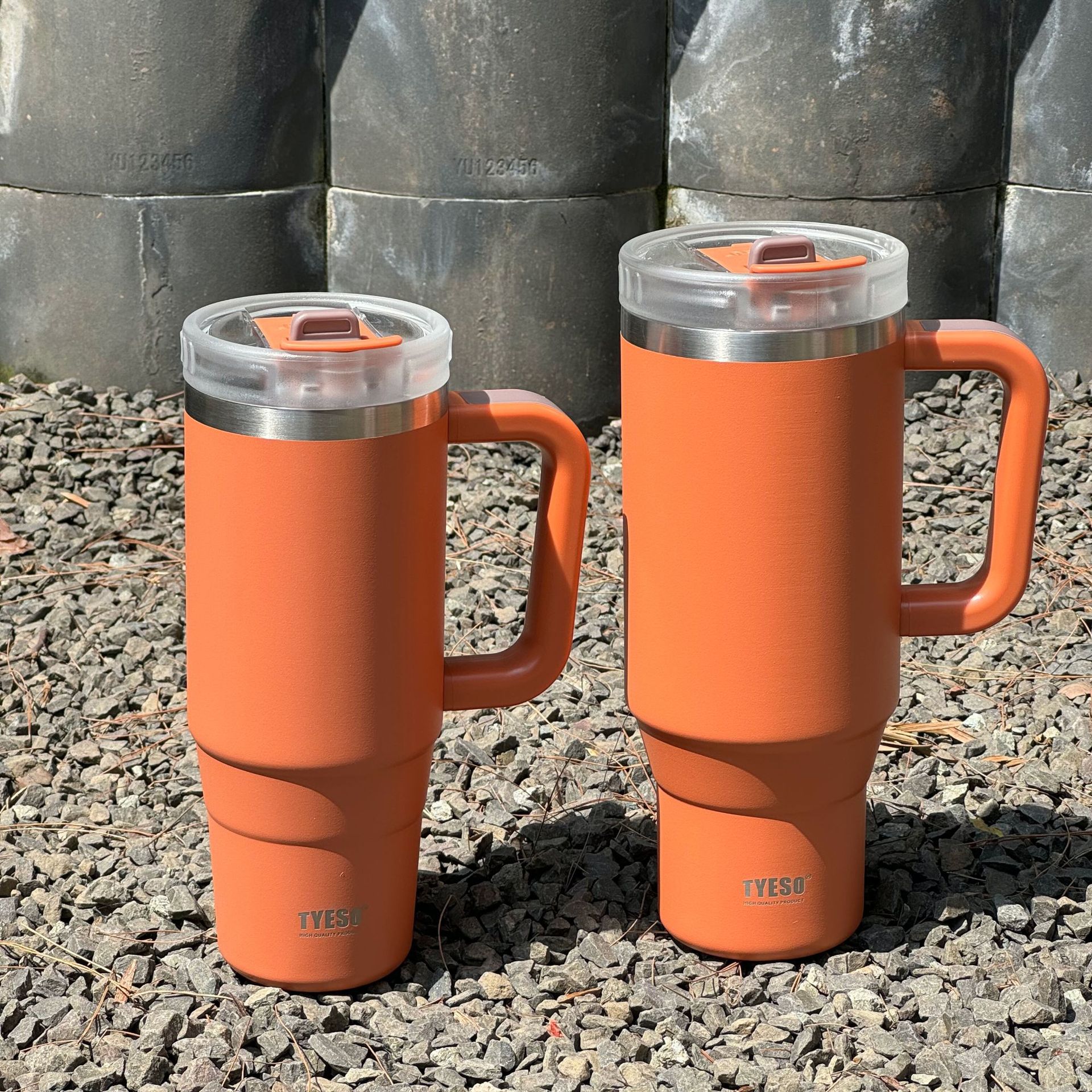 สีส้มสดใส