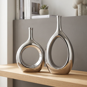Juego de Jarrones de Cerámica Contemporáneos con Acabado Plateado Mate, Ecológicos, Ligeros, Modernos, Decorativos para Mesa, de 8 a 16 Pulgadas de Altura - Product Image 3
