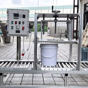 Machine de remplissage automatique XSH-7 ANDUUK pour liquides, produits chimiques, huiles et peintures, pour seaux, bacs et fûts - Product Image 2