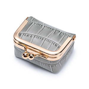 กล่องใส่เครื่องประดับหนังแท้ลายเรียบสี่เหลี่ยมขนาดเล็ก กระเป๋าใส่เหรียญแบบพกพาสไตล์วินเทจ กล่องเดินทางขนาดเล็กแบบ Kiss <span class=keywords><strong>Lock</strong></span> สำหรับผู้หญิง - Product Image 3