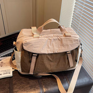 Sac de voyage unisexe grande capacité, couleur kaki, poignée souple, type sac à main, léger, imperméable, pour les loisirs et les voyages, printemps 2025 - Product Image 1