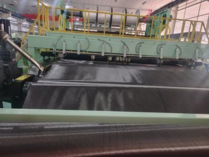 रोंगगुई 800 ग्राम वजन 12k/24k बहु-अक्षीय ncf द्विक्षीय कार्बन फाइबर कपड़े काला प्रकाश वजन उच्च शक्ति ओएम कस्टम - Product Image 3