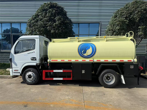 Camión Cisterna de Combustible, Camión Cisterna de Aceite de 5000L, 4x2, Volante a la Derecha, Camión Cisterna de Combustible Móvil |   Fábrica CLW |   Camión de Reabastecimiento de Diésel de 5m³ en Venta - Product Image 2
