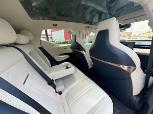 รถยนต์เอสยูวีไฟฟ้าสุดหรู รุ่น ZE EKR X AWD ปี 2024 - Product Image 6