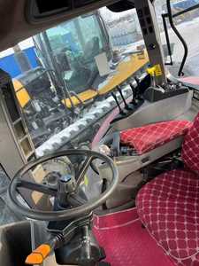 Tracteur agricole sur chenilles Case 210 4x4 avec moteur 210 CV, pompe haute performance et <span class=keywords><strong>conception</strong></span> à entretien facile - Product Image 5