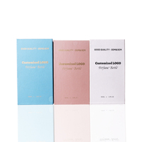 Boîte en papier carrée personnalisée en gros, emballage haut de gamme portable et durable pour l'emballage cadeau et le rangement avec doublure en éponge