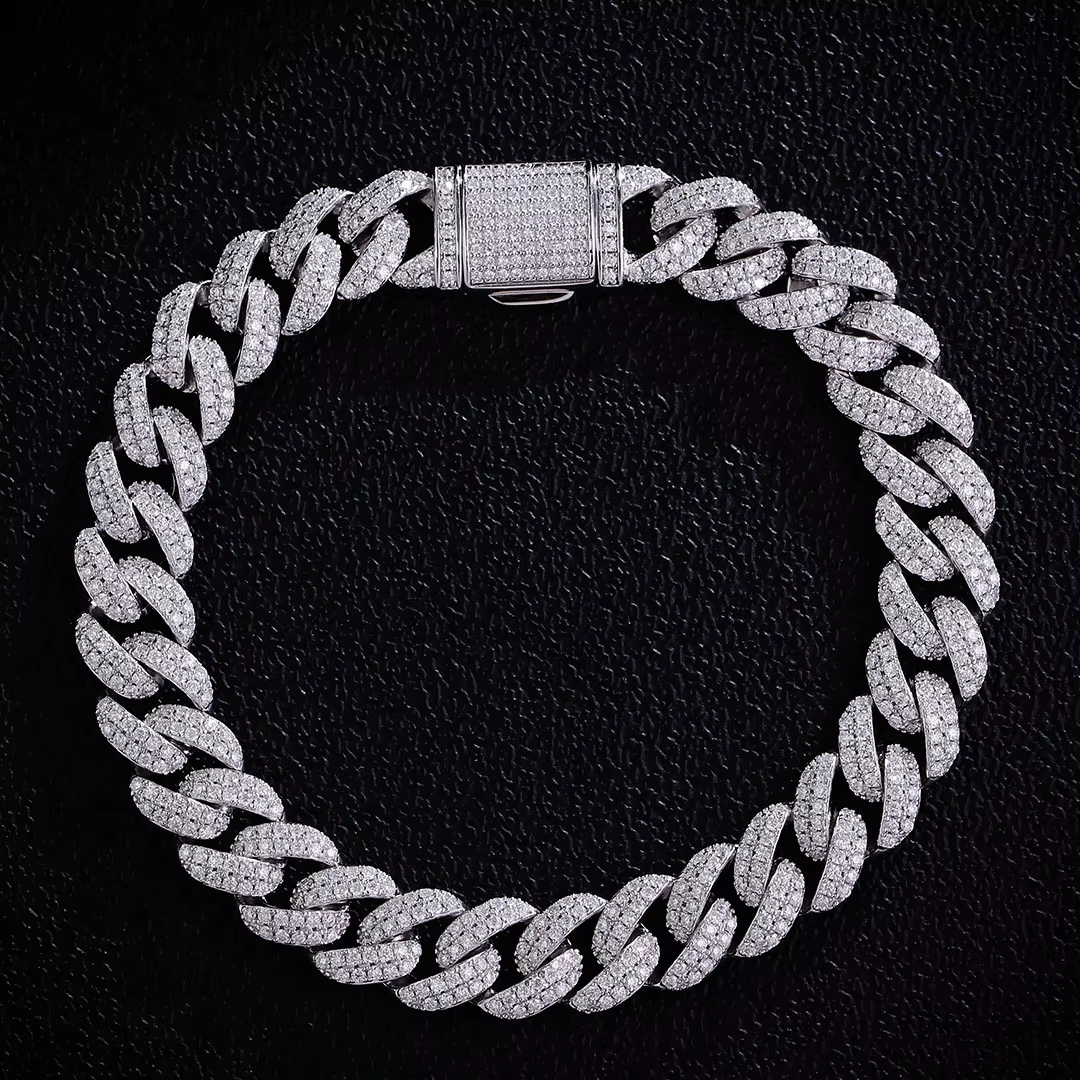 Ancho 10mm Cadena cubana de plata 925 con moissanita