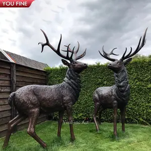 Statua di cervo in bronzo con scultura a grandezza naturale animale da giardino all'aperto