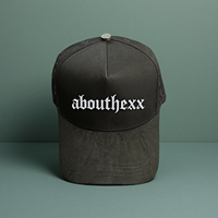 Chapeaux OEM avec logo Chapeau à bord brodé 3d avec doublure en satin de luxe 5 panneaux pour unisexe
