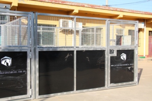 คอกม้าโครงเหล็กชุบสังกะสีคอกม้าปรับแต่งได้คอกขนาดใหญ่พร้อมหลังคาสำหรับฟาร์มปศุสัตว์ออสเตรเลีย - Product Image 4