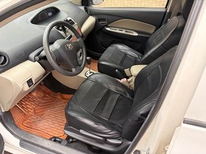 FAW Toyota, Vechi <span class=keywords><strong>2010</strong></span> 1.3L Versión Confortable, Auto Usado de Bajo Precio, Práctico para la Familia - Product Image 4
