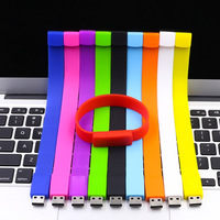 Gelang silikon Logo kustom, 1GB 2GB 4GB 8GB 16GB 32GB 64GB USB Flash drive untuk promosi