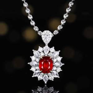Bague de luxe en rubis non chauffé à grappe florale, pierre précieuse authentique rouge sang de pigeon du Mozambique sertie de 48 diamants en or 18 carats - Product Image 6