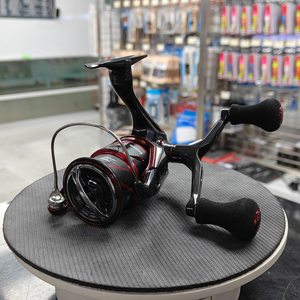 Carrete de Pesca <span class=keywords><strong>Shimano</strong></span> 25 Sephia XR 100% Original, Sensación Ligera y Receptiva, Excelente Durabilidad y Potente Rendimiento de Enrollado - Product Image 2