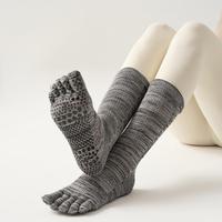 Chaussettes de Pilates antidérapantes à 5 doigts avec logo personnalisé, respirantes, pour barre et yoga, pour femmes, avec compression, OEM, en gros pour studio