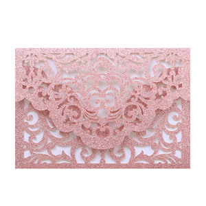 การ์ดตกแต่งงานแต่งงานแบบโปร่งลายรักสีชมพูสำหรับเจ้าบ่าวเจ้าสาว - Product Image 4