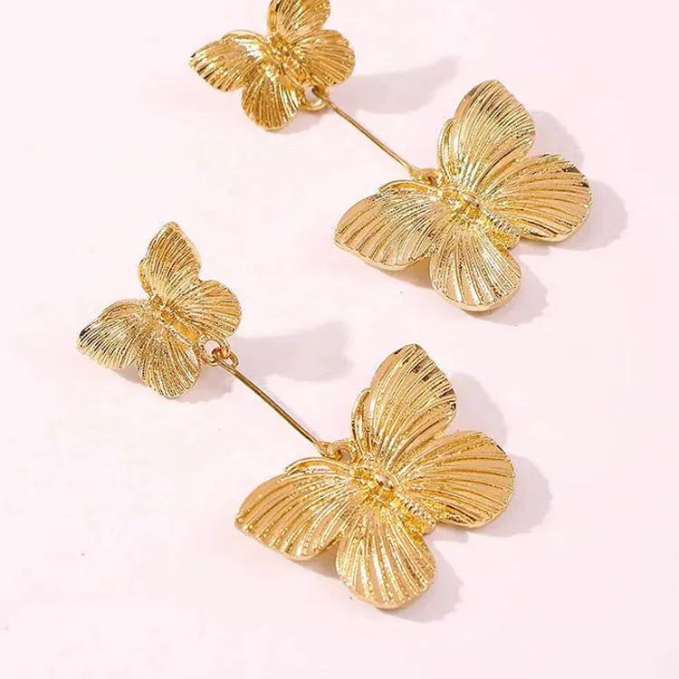 Stock high quality gold plated big hoop diamond earrings glitter alloy crystal circle earrings